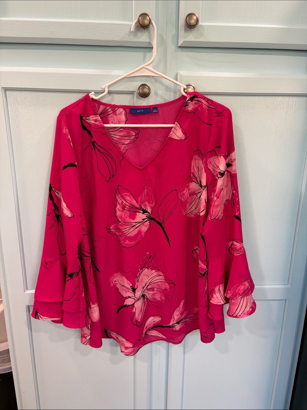 Apt. 9 Hot Pink Floral V-Neck Bell Sleeve Blouse